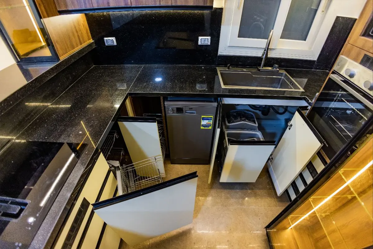 Kitchen 2..